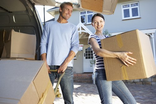 Efficient man and van moving service in Finchley