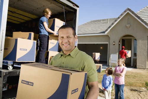 Local transfer station handling separated waste from a house clearance